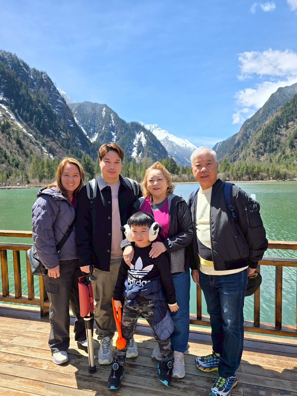 AD-TFU004-SL เฉิงตู ภูเขาสี่ดรุณี อุทยานปี้เผิงโกว | 6 วัน 5 คืน