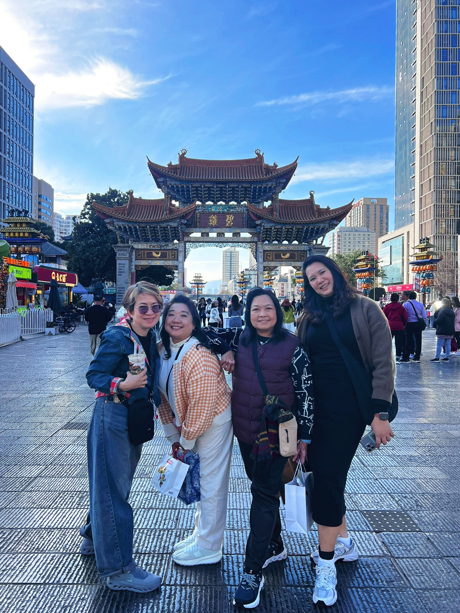 AD-KMG007-KY : คุนหมิง ภูเขาหิมะเจี้ยวจือ ตงชวน | 4 วัน 3 คืน