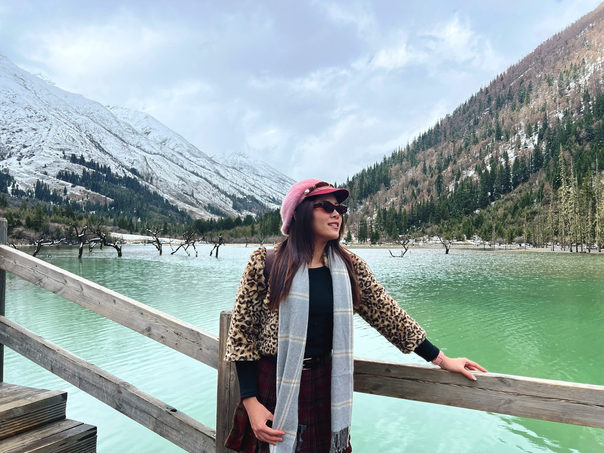 AD-TFU013-9C : เฉินตู ภูเขาสี่ดรุณี อุทยานปี้เผิงโกว | 5 วัน 4 คืน