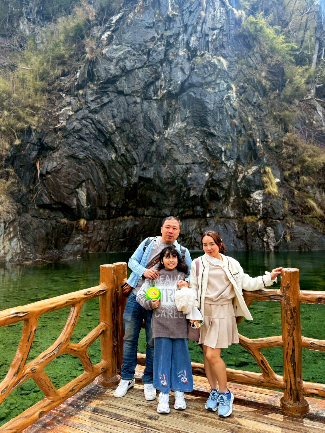 AD-TFU004-SL : เฉิงตู ภูเขาสี่ดรุณี อุทยานปี้เผิงโกว | 6 วัน 5 คืน