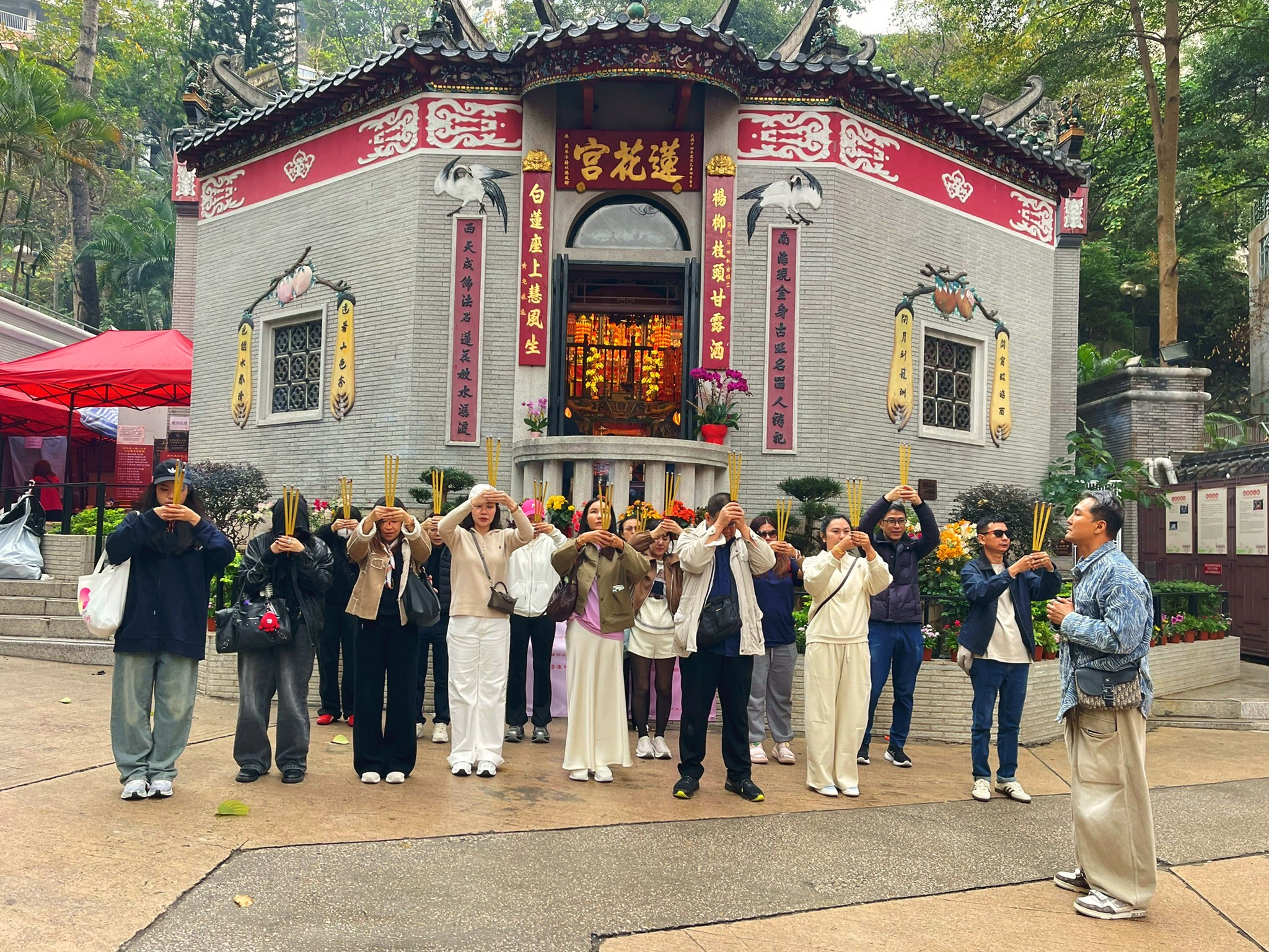 AD-HKG306-HB : ฮ่องกงไหว้พระ 8 วัด ช้อปปิ้งจุใจ | 4 วัน 2 คืน