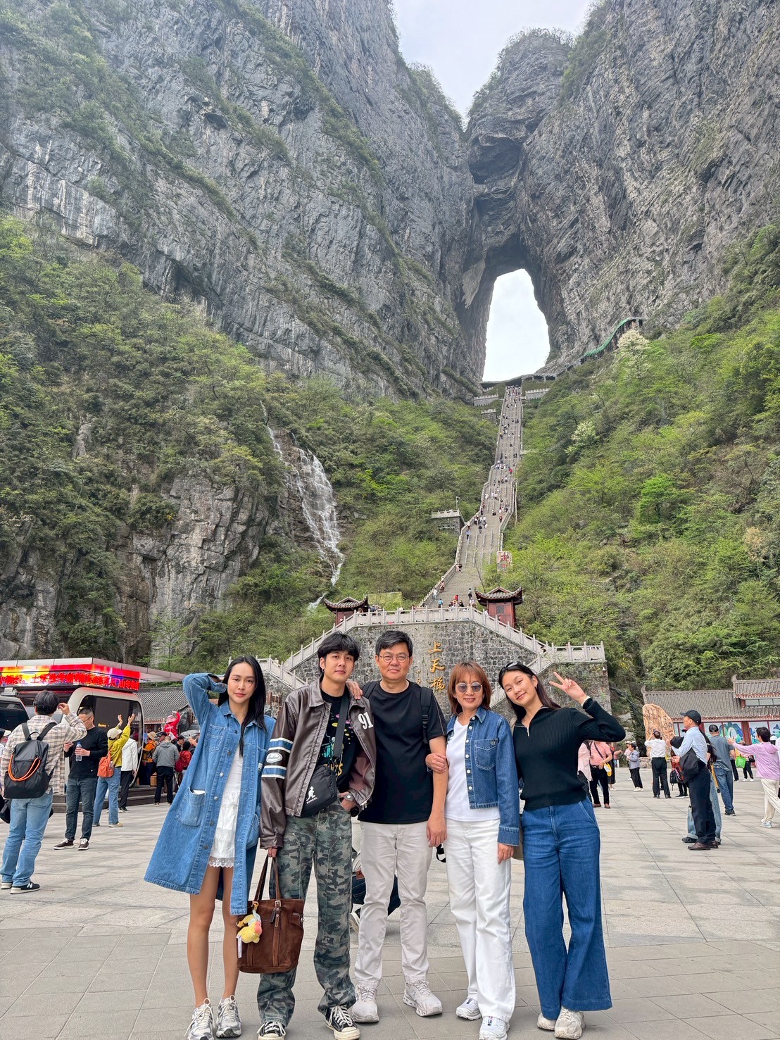 AD-CSX002-VZ : ฉางซา จางเจียเจี้ย เฟิงหวง ฟูหรงเจิ้น | 5 วัน 4 คืน (ทัวร์ไม่ลงร้าน)