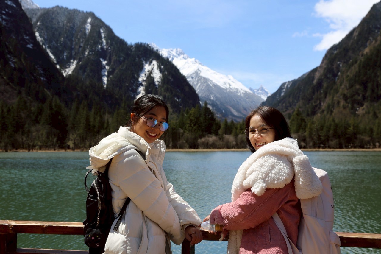 AD-TFU004-SL : เฉิงตู ภูเขาสี่ดรุณี อุทยานปี้เผิงโกว | 6 วัน 5 คืน