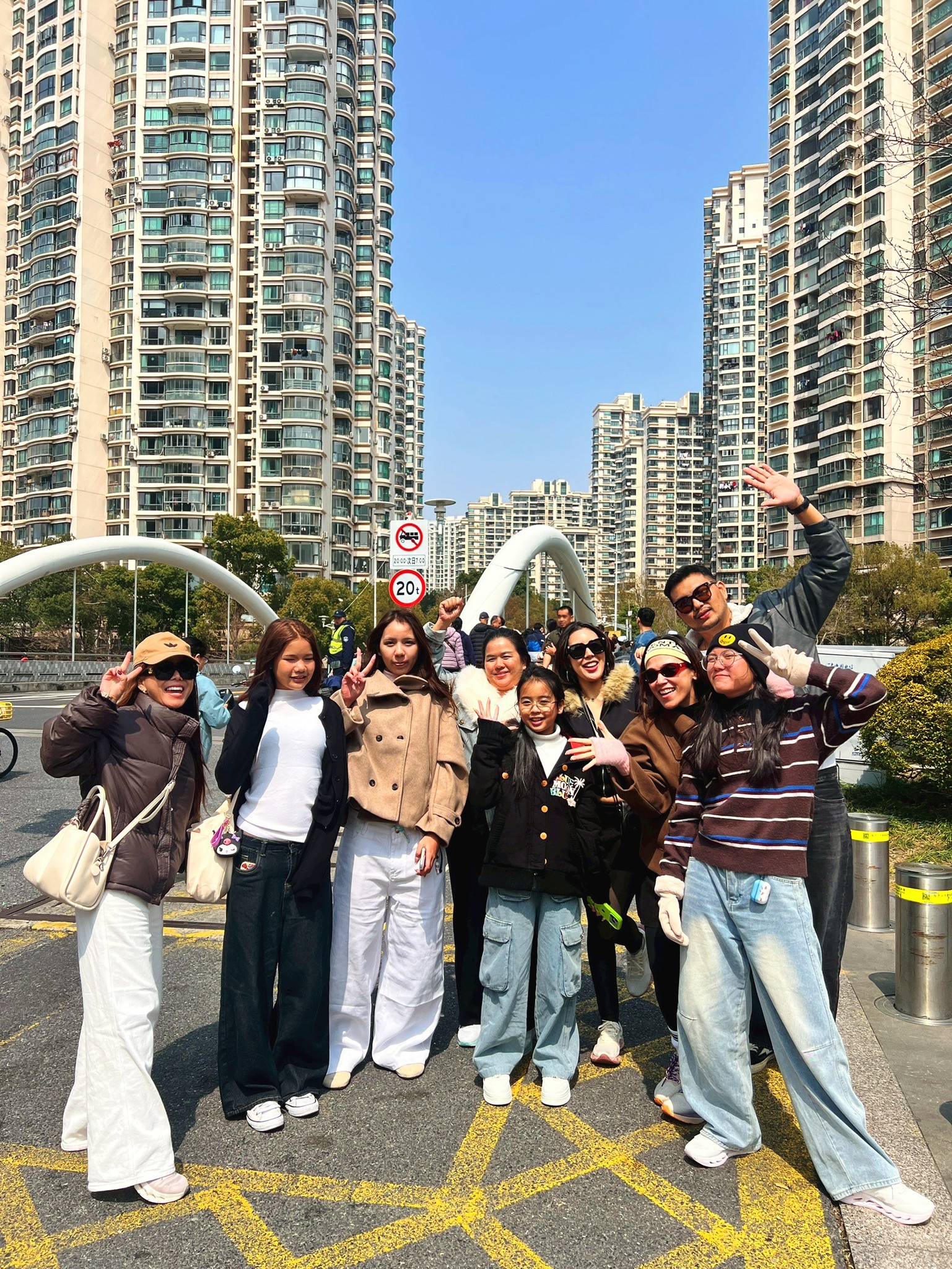 AD-PVG003-004-9C : เซี่ยงไฮ้ ล่องเรือชมเมืองโบราณจูเจียเจี่ยว Free Day / เซี่ยงไฮ้ ดิสนีย์แลนด์ ล่องเรือชมเมืองโบราณจูเจียเจี่ยว | 5 วัน 3 คืน