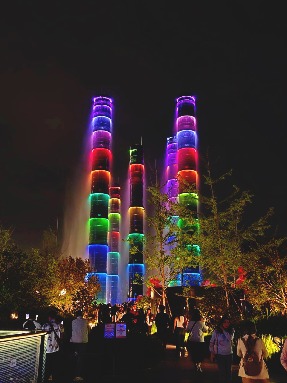 AD-TFU013-9C : เฉินตู ภูเขาสี่ดรุณี อุทยานปี้เผิงโกว | 5 วัน 4 คืน