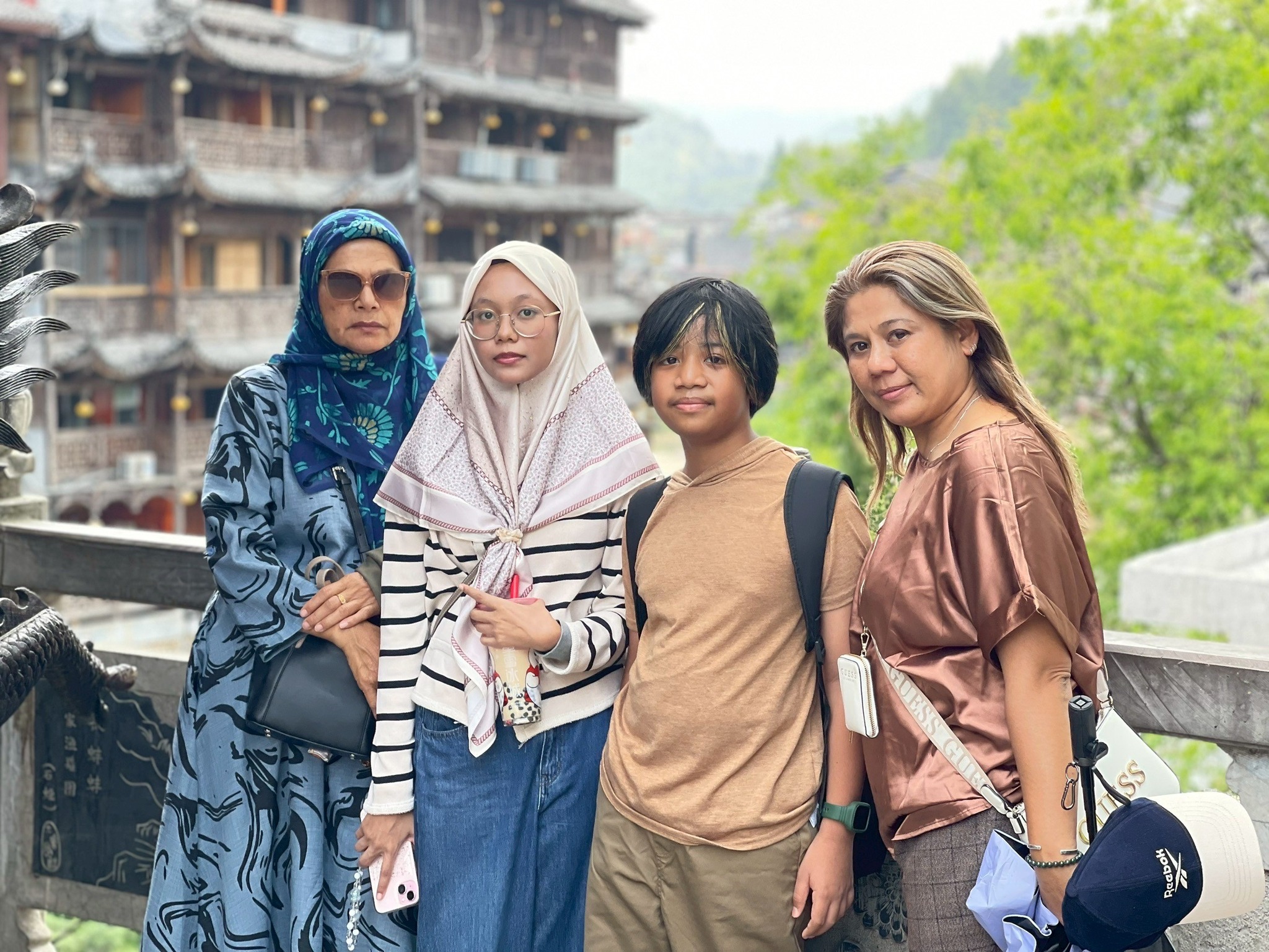 AD-CSX021-FD : ฉางซา จางเจียเจี้ย ฟูหรงเจิ้น พักเมืองโบราณเฟิงหวง นั่งรถไฟความเร็วสูง 1 ขา (ทัวร์ลงร้าน) | 5 วัน 4 คืน