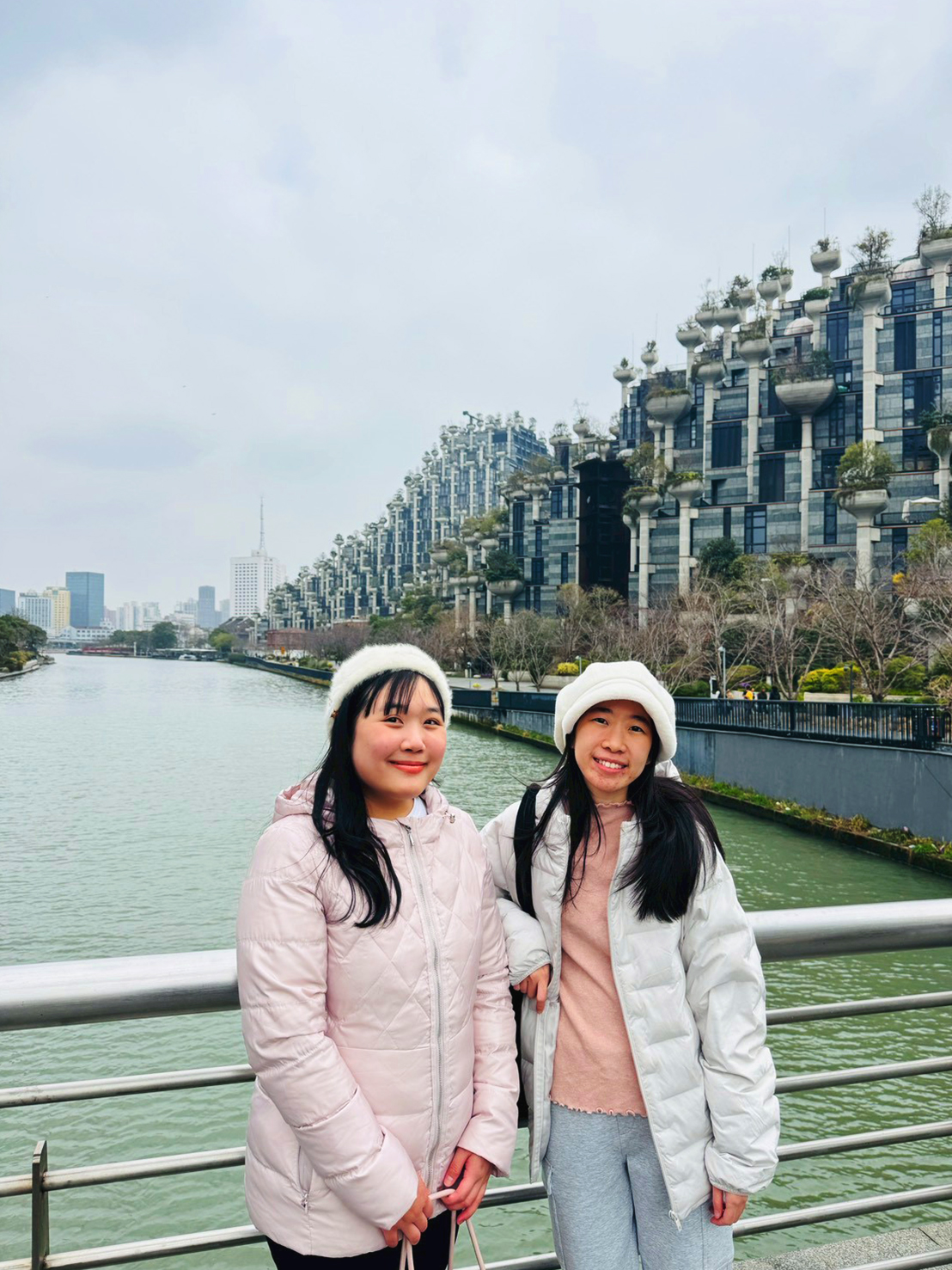 AD-PVG003-004-9C : เซี่ยงไฮ้ ล่องเรือชมเมืองโบราณจูเจียเจี่ยว Free Day / เซี่ยงไฮ้ ดิสนีย์แลนด์ ล่องเรือชมเมืองโบราณจูเจียเจี่ยว | 5 วัน 3 คืน