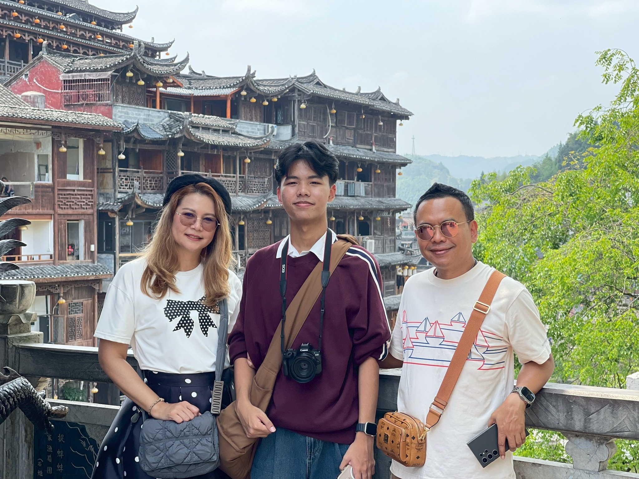 AD-CSX021-FD : ฉางซา จางเจียเจี้ย ฟูหรงเจิ้น พักเมืองโบราณเฟิงหวง นั่งรถไฟความเร็วสูง 1 ขา (ทัวร์ลงร้าน) | 5 วัน 4 คืน