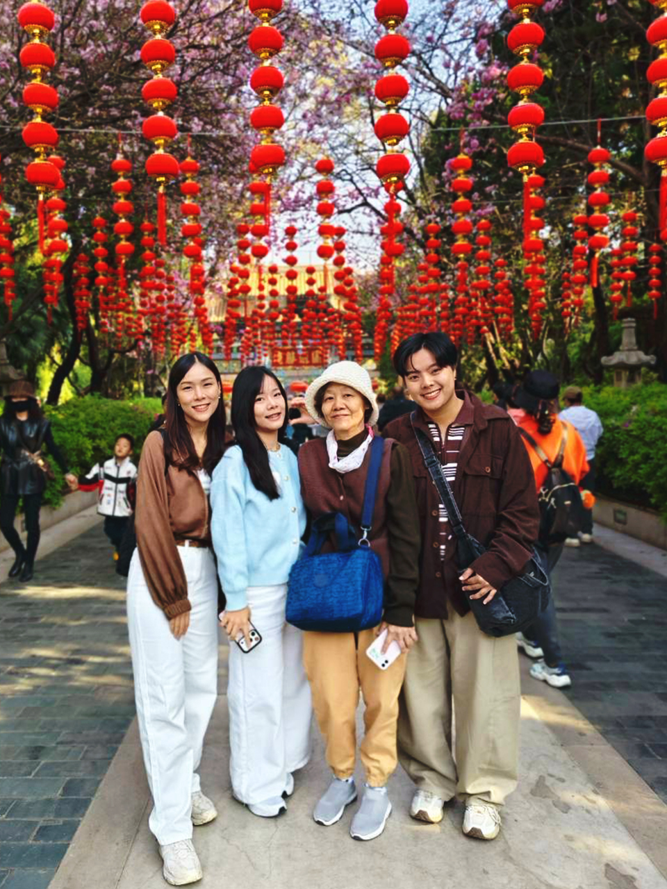 AD-KMG008-KY : คุนหมิง โหลวผิง ซากุระอี้เหลียง | 4 วัน 3 คืน (บินตรง !!)