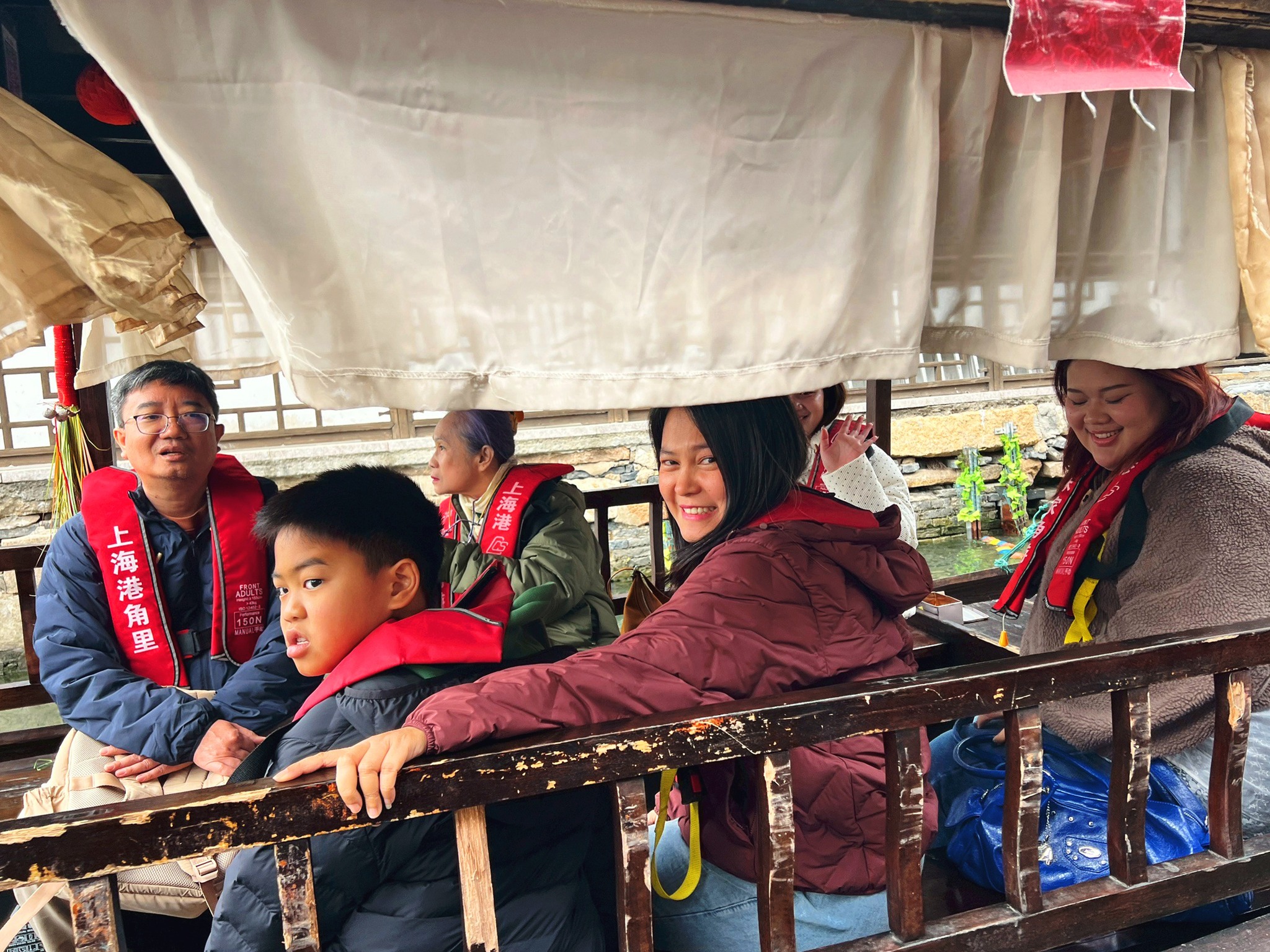 AD-PVG003-004-9C : เซี่ยงไฮ้ ล่องเรือชมเมืองโบราณจูเจียเจี่ยว Free Day / เซี่ยงไฮ้ ดิสนีย์แลนด์ ล่องเรือชมเมืองโบราณจูเจียเจี่ยว | 5 วัน 3 คืน