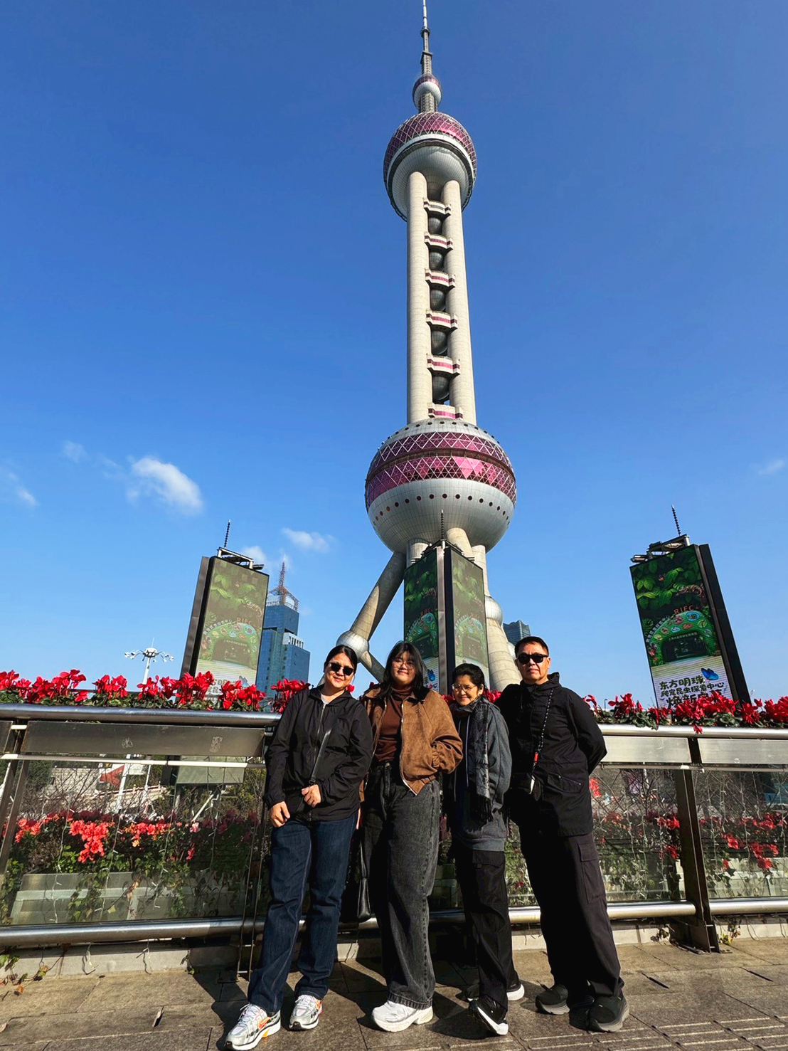 AD-PVG003-004-9C : เซี่ยงไฮ้ ล่องเรือชมเมืองโบราณจูเจียเจี่ยว Free Day / เซี่ยงไฮ้ ดิสนีย์แลนด์ ล่องเรือชมเมืองโบราณจูเจียเจี่ยว | 5 วัน 3 คืน