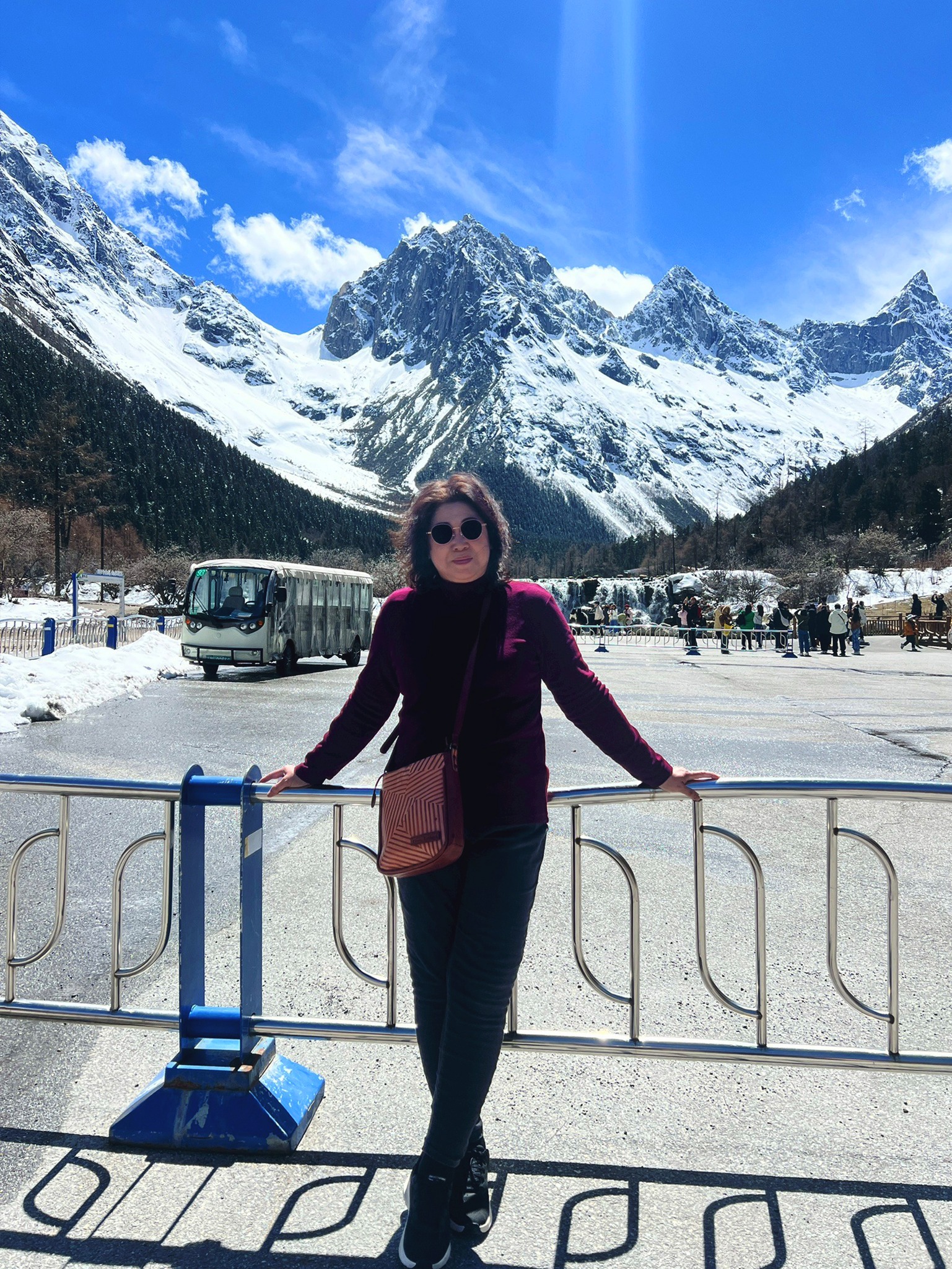 AD-TFU013-9C : เฉินตู ภูเขาสี่ดรุณี อุทยานปี้เผิงโกว | 5 วัน 4 คืน