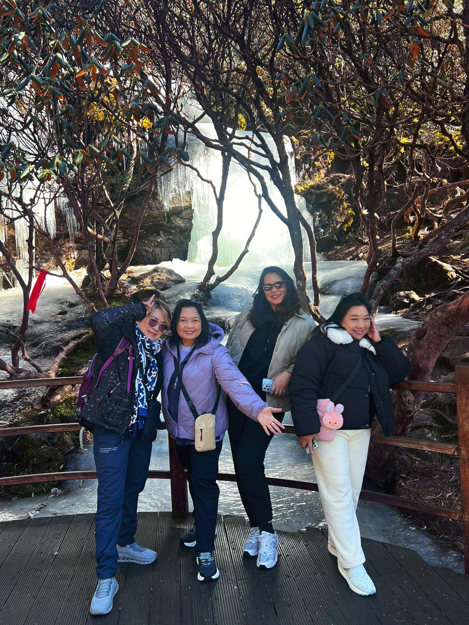 AD-KMG007-KY : คุนหมิง ภูเขาหิมะเจี้ยวจือ ตงชวน | 4 วัน 3 คืน