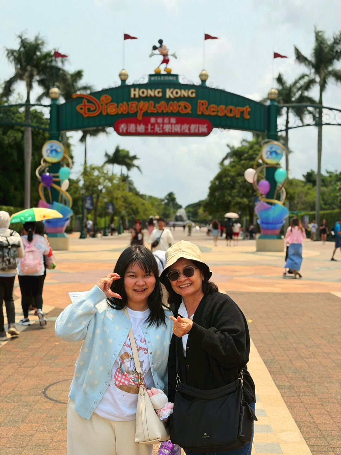 AD-HKG006-CX : ฮ่องกง ดิสนีย์แลนด์ พีคแทรม ไหว้พระ 5 วัด | 3วัน 2คืน