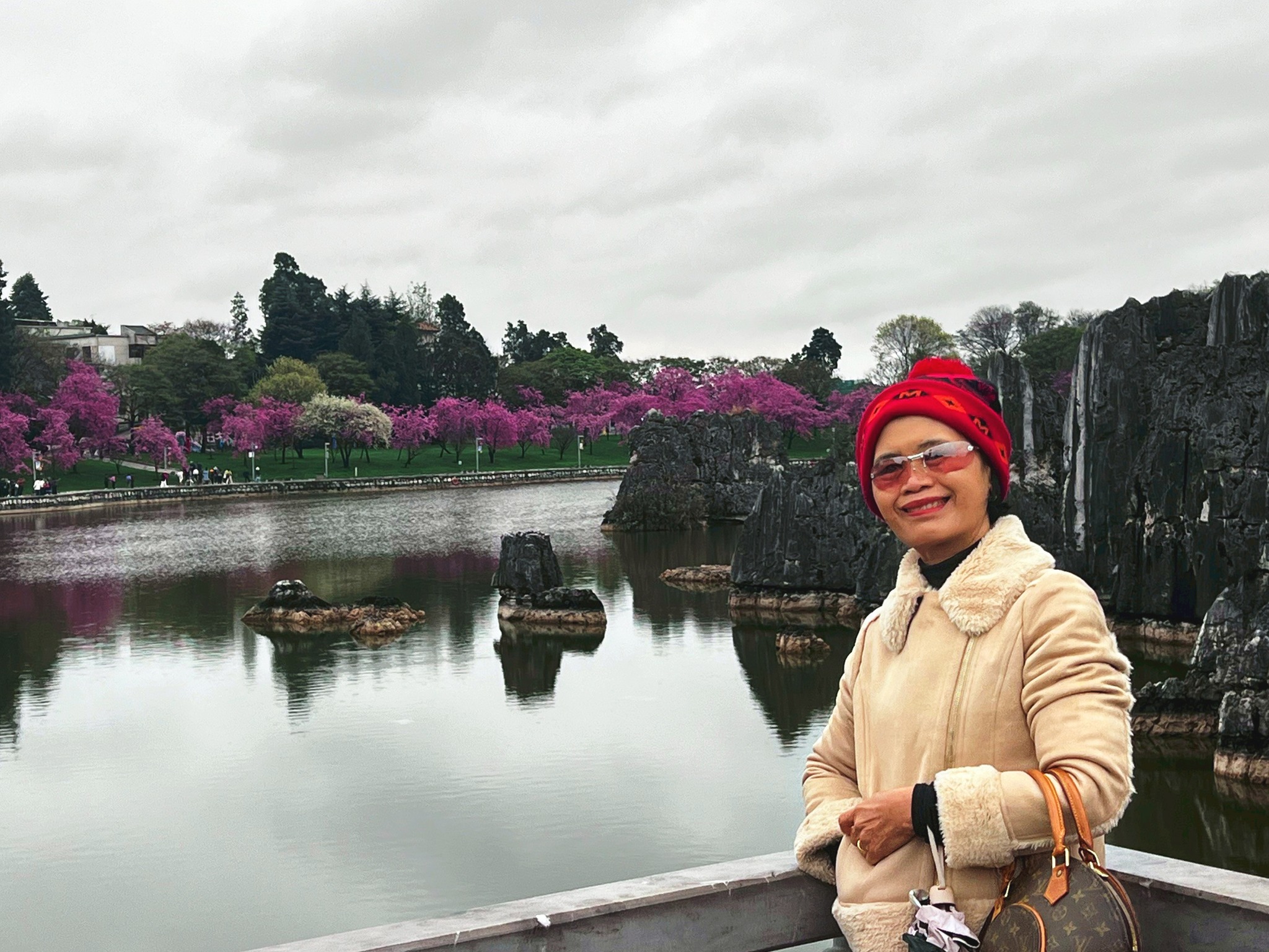 AD-KMG008-KY: คุนหมิง โหลวผิง ซากุระอี้เหลียง | 4 วัน 3 คืน (บินตรง !!)